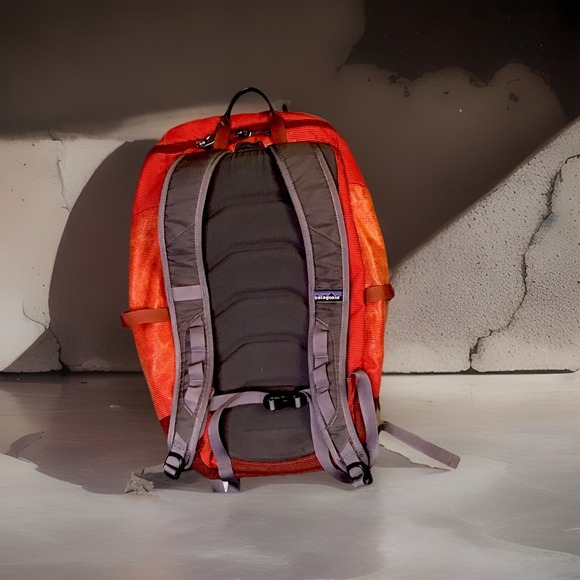 Patagonia Black Hole Pack 25L Backpack Rare Turkish Red (Read Description) - Picture 11 of 11